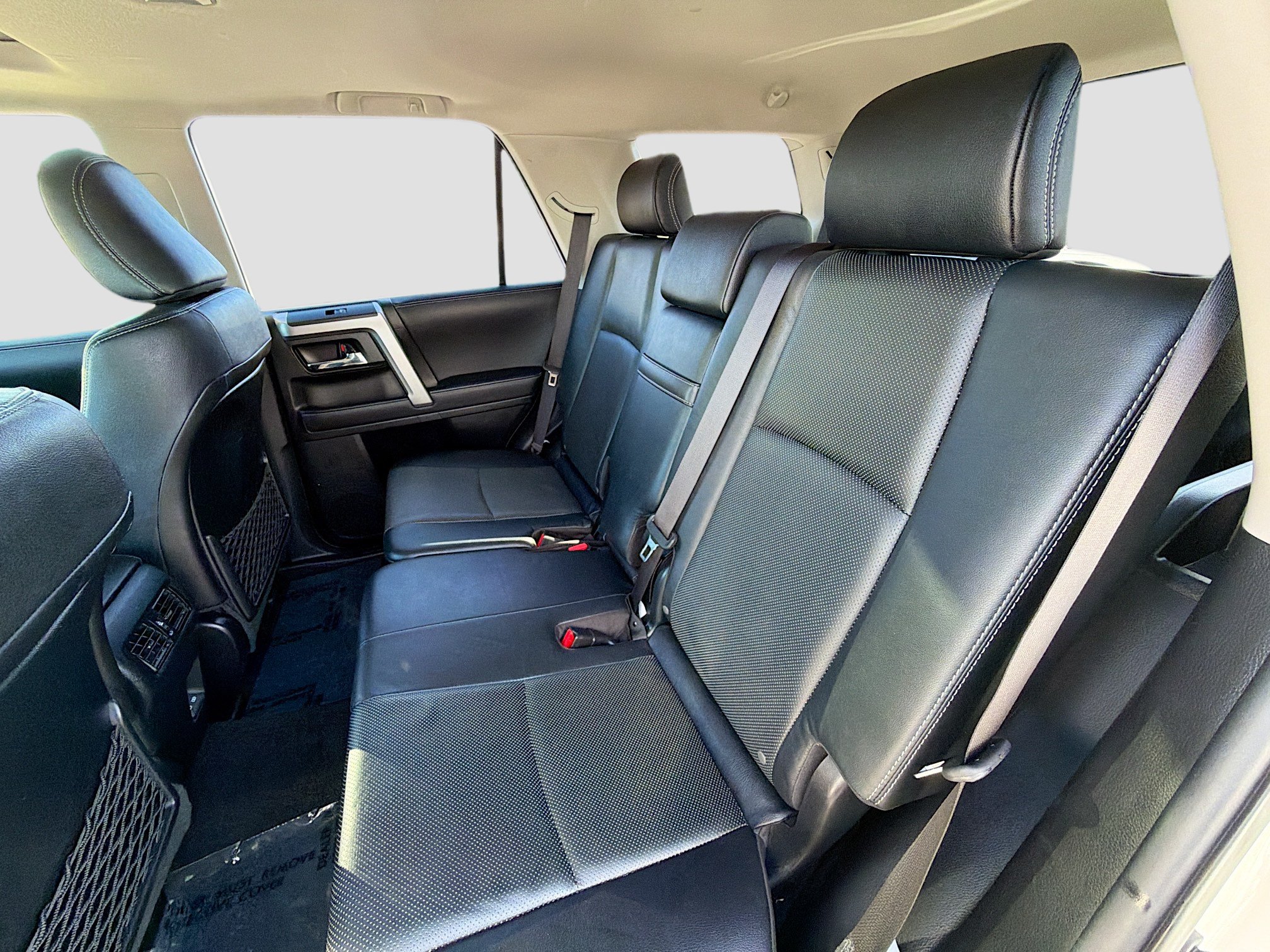 Used 2023 Toyota 4Runner Limited AWD/4WD image 19