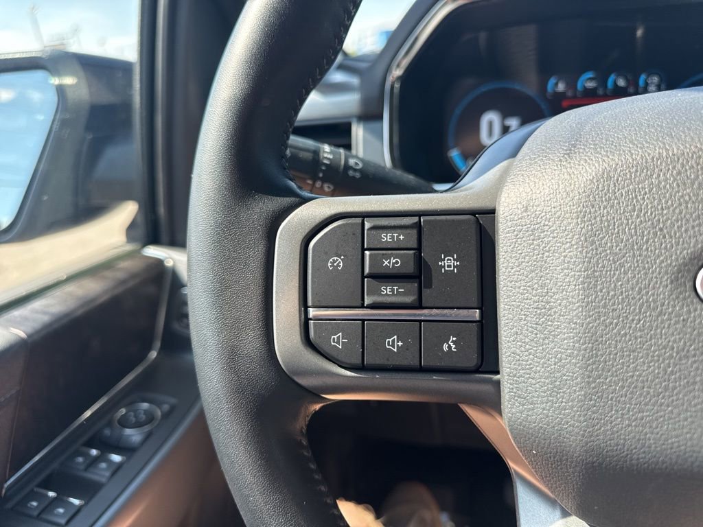 Used 2022 Ford F150 Lariat w/ Trailer Tow Package image 15