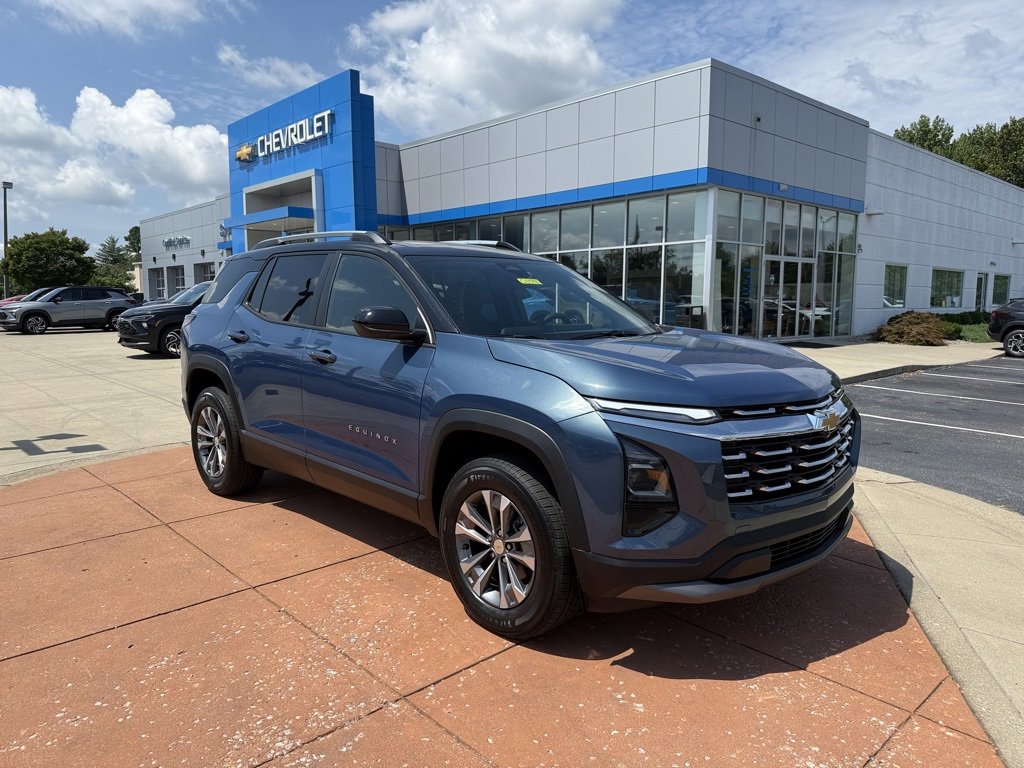 New 2026 Chevrolet Equinox LT w/ Convenience Package II image 1