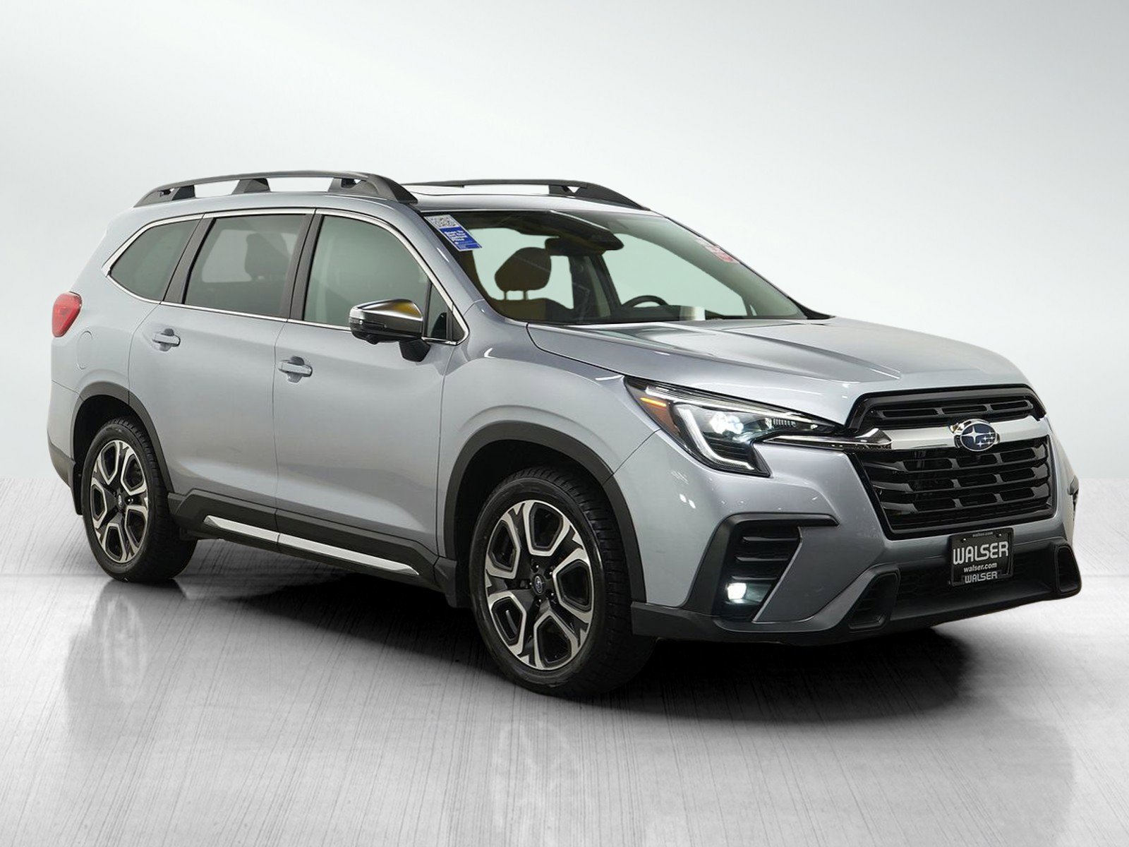 Used 2023 Subaru Ascent Limited w/ Technology Package AWD/4WD image 7