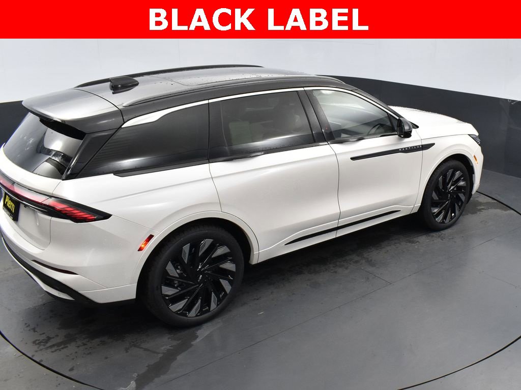 New 2026 Lincoln Nautilus Black Label w/ Jet Appearance Package image 2
