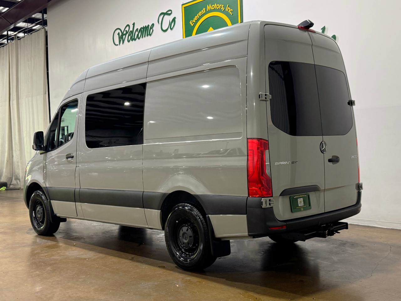 Used 2021 Mercedes-Benz Sprinter 2500 image 5
