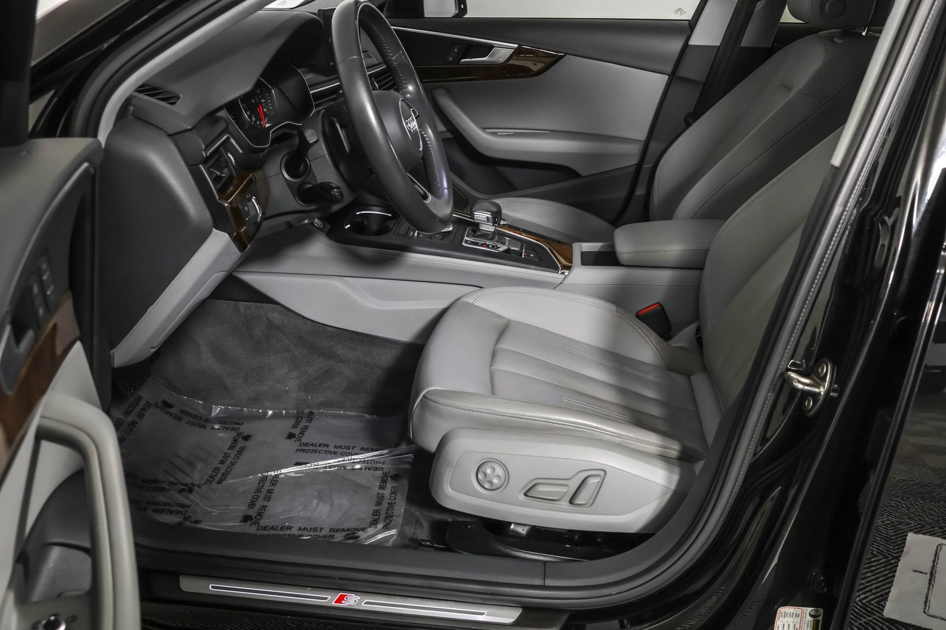 Used 2019 Audi A4 2.0T Premium w/ Convenience Package image 22