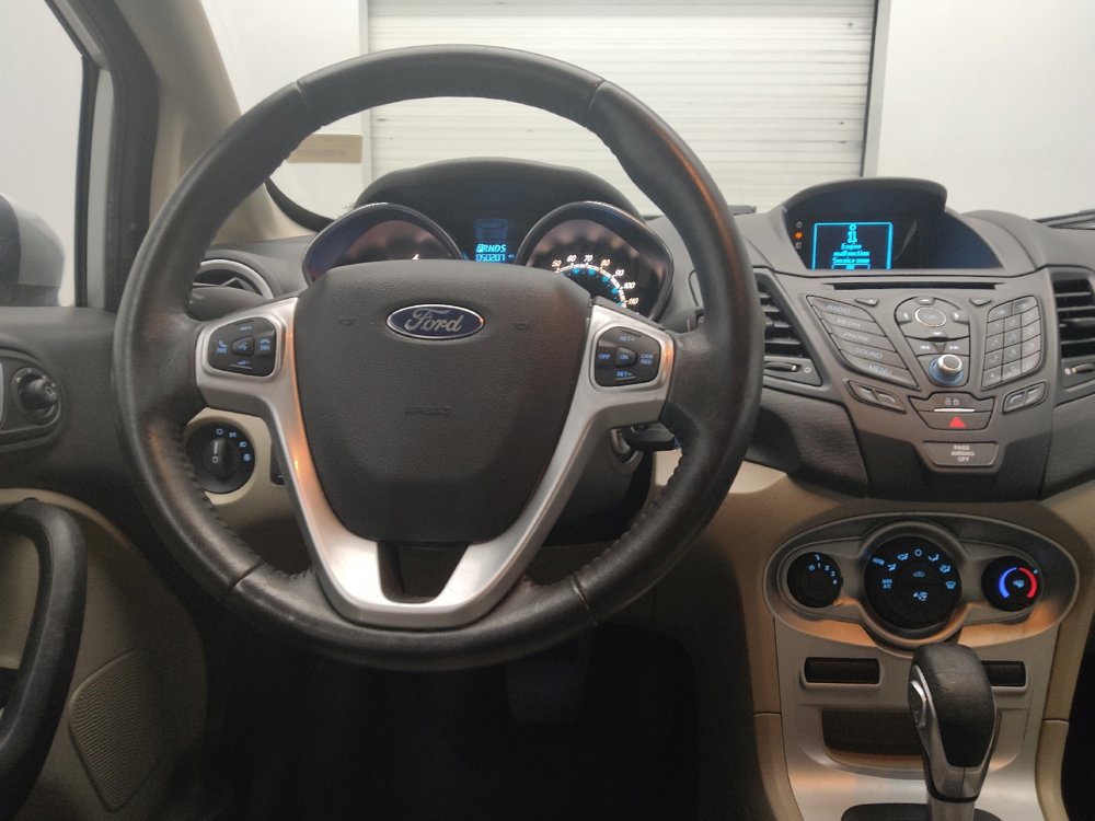 Used 2016 Ford Fiesta SE image 22