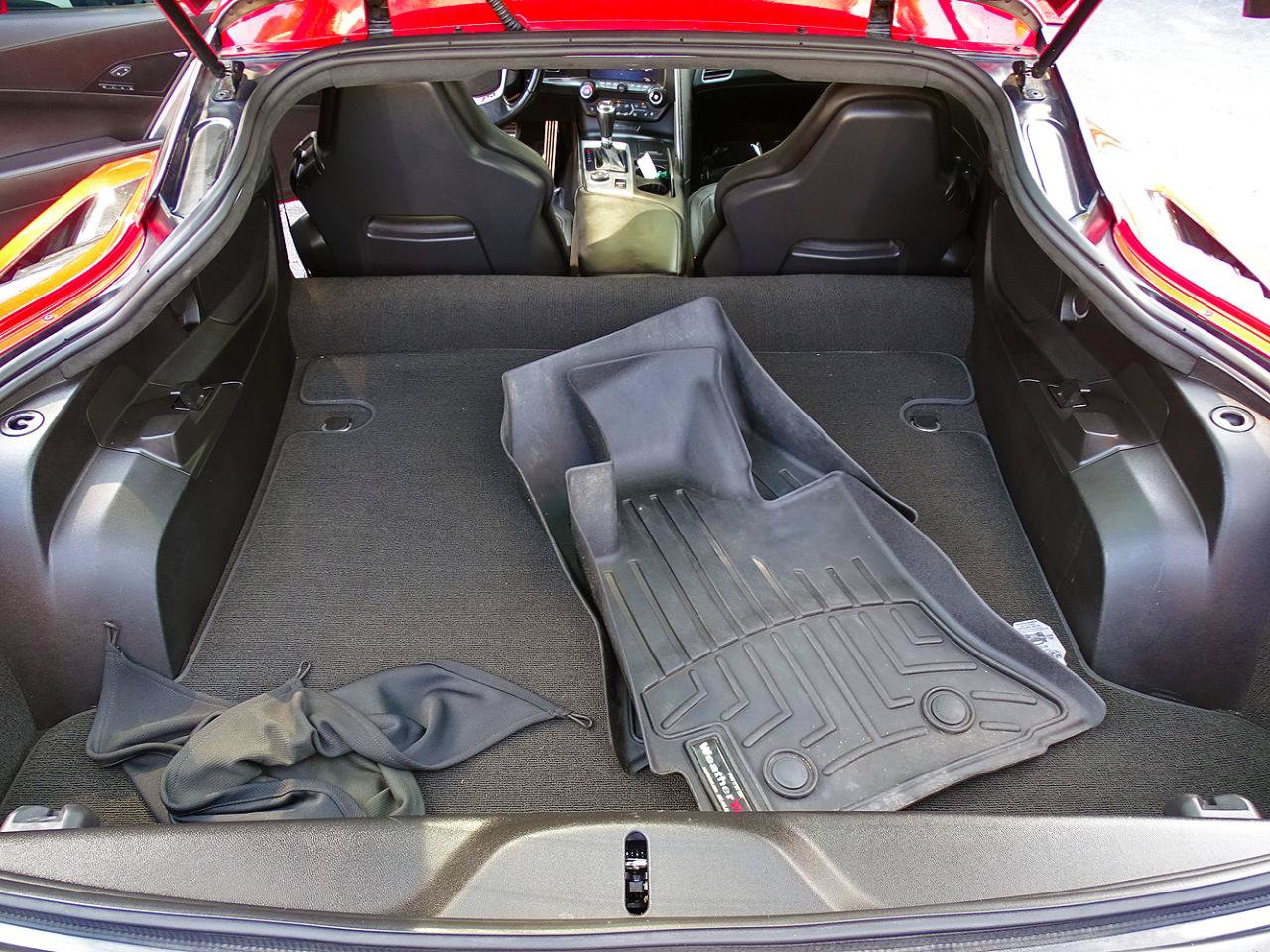 Used 2015 Chevrolet Corvette Stingray Coupe w/ Z51 3LT w/ 3LT Preferred Equipment Group RWD image 15