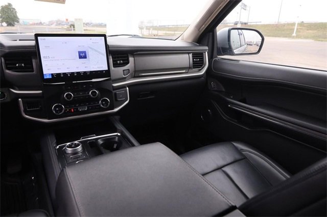 Certified 2023 Ford Expedition XLT image 27