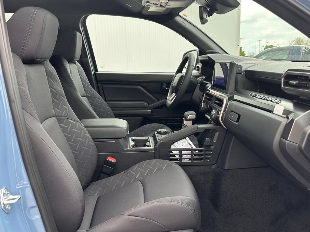 New 2026 Toyota Tacoma SR5 AWD/4WD image 25
