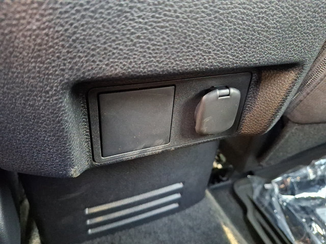 Certified 2026 Toyota Tacoma SR5 AWD/4WD image 11