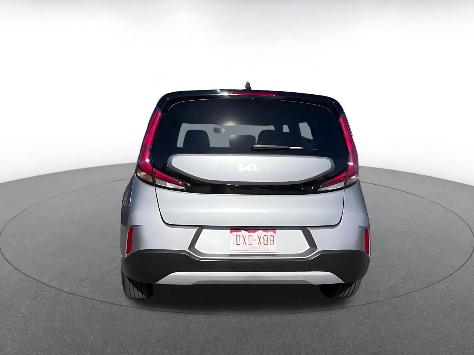 Used 2025 Kia Soul LX w/ LX Technology Package image 12