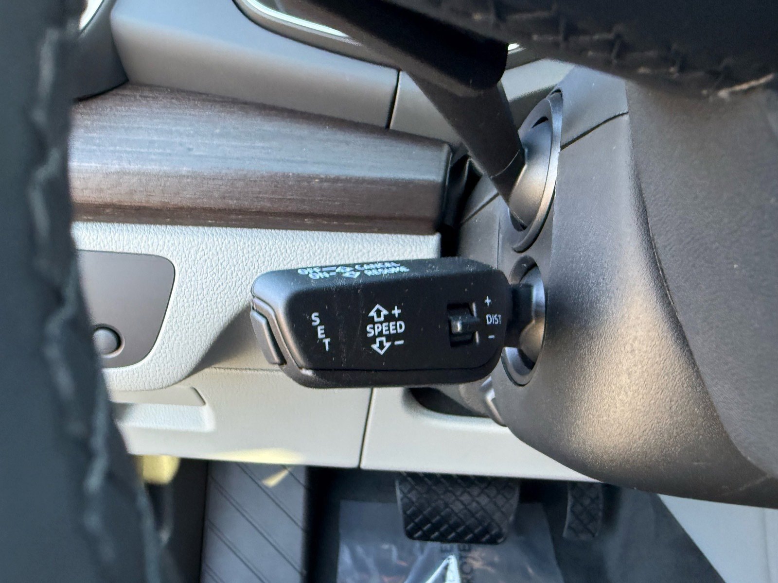 Used 2024 Audi Q5 e Premium Plus w/ Premium Plus Package image 40