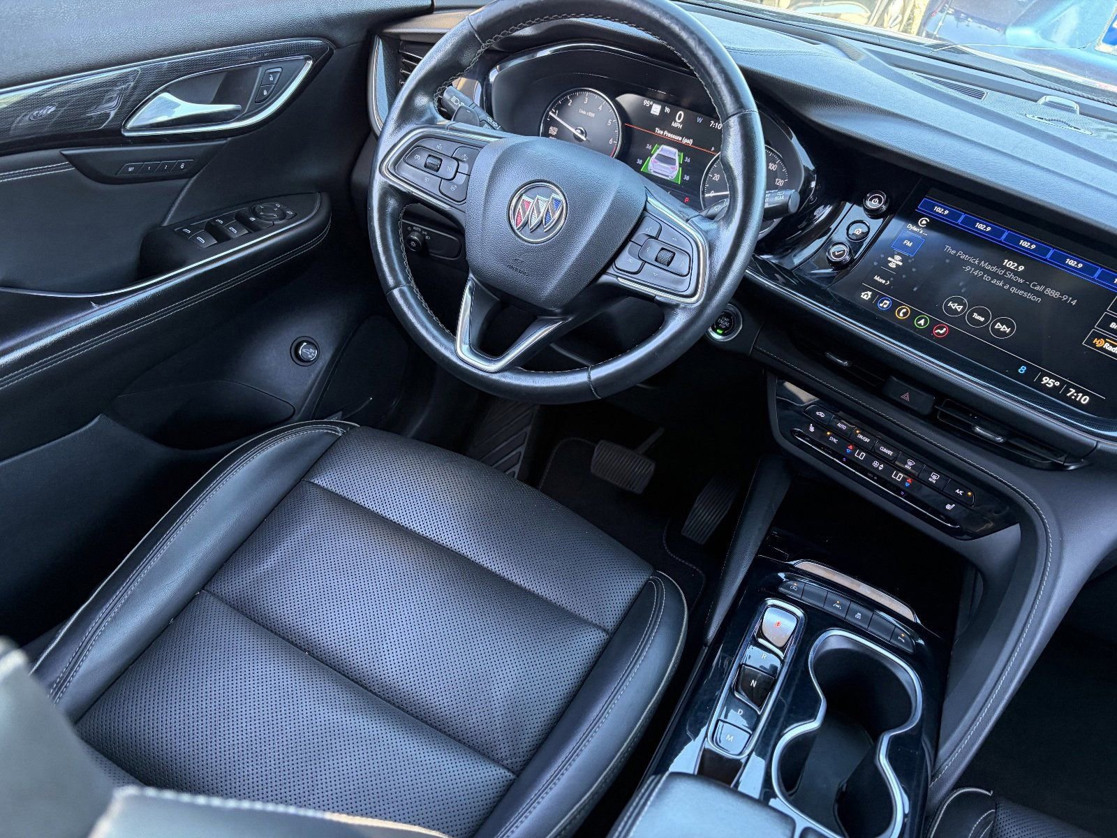 Certified 2022 Buick Envision Essence w/ Technology Package I FWD image 15