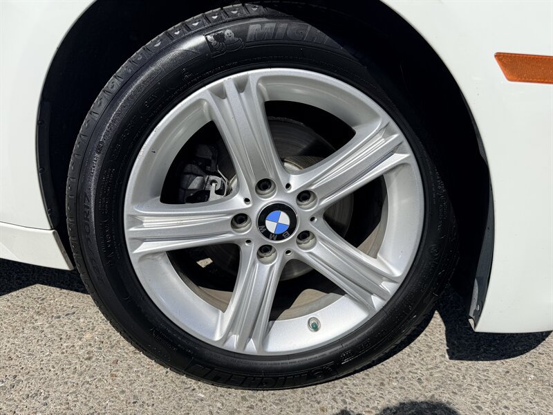 Used 2015 BMW 328i Sedan RWD image 28