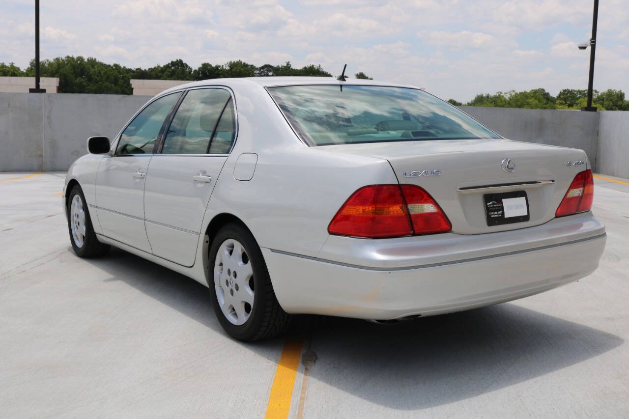 Used 2001 Lexus LS 430 RWD image 40