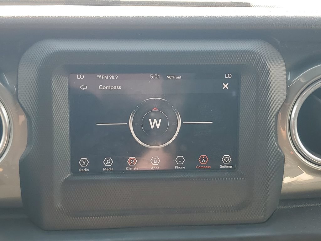 Used 2019 Jeep Wrangler Unlimited Sahara AWD/4WD image 19