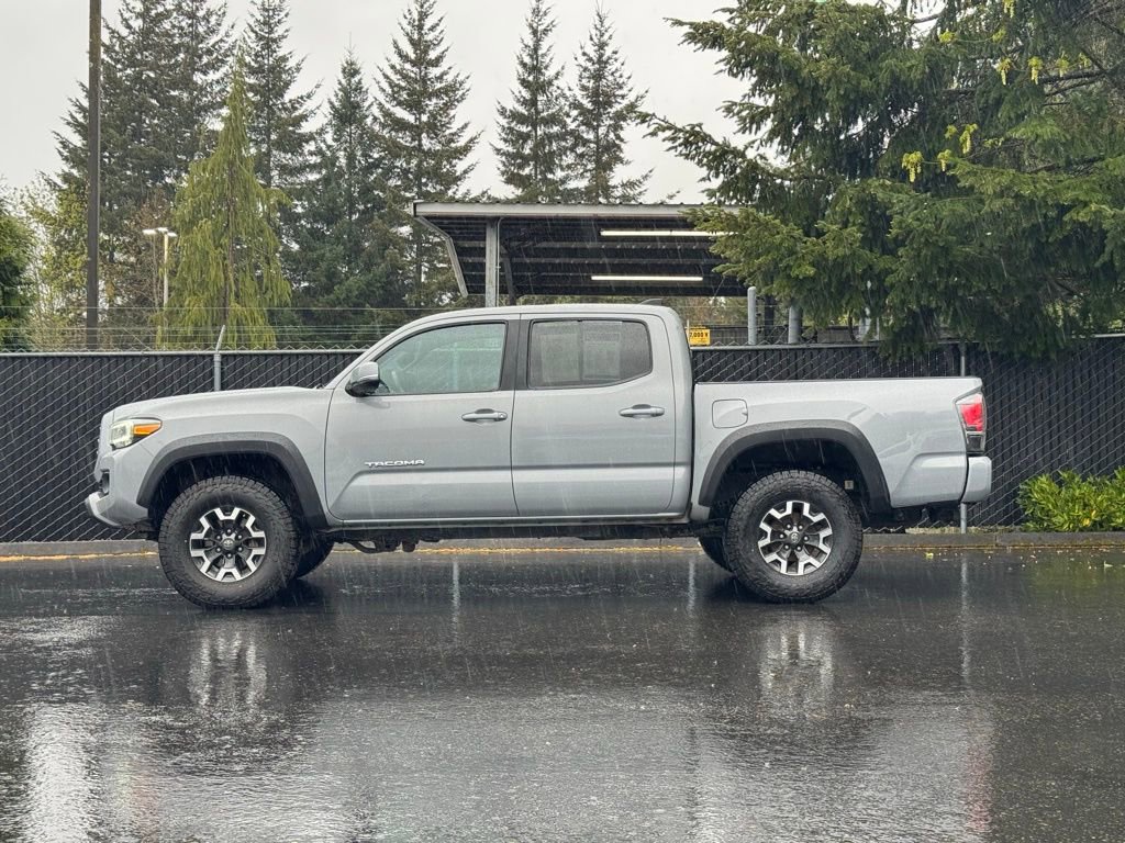 Used 2021 Toyota Tacoma TRD Off-Road w/ Technology Package image 3