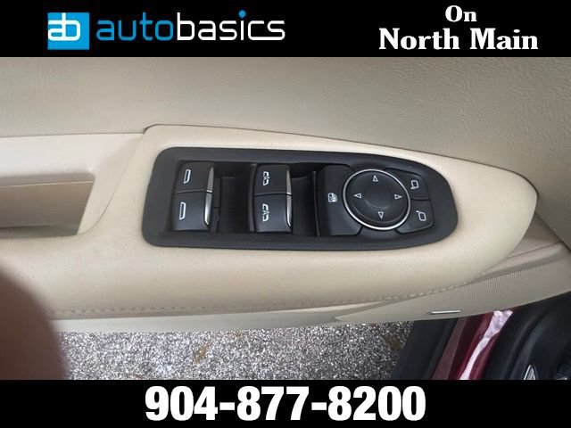 Used 2017 Cadillac XT5 FWD image 18