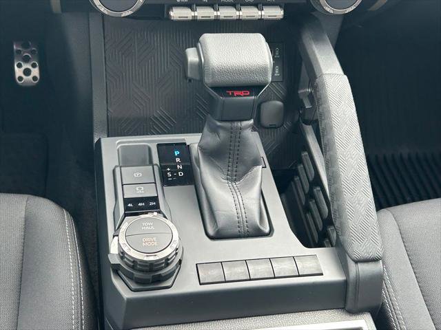 Certified 2025 Toyota Tacoma TRD Sport AWD/4WD image 21