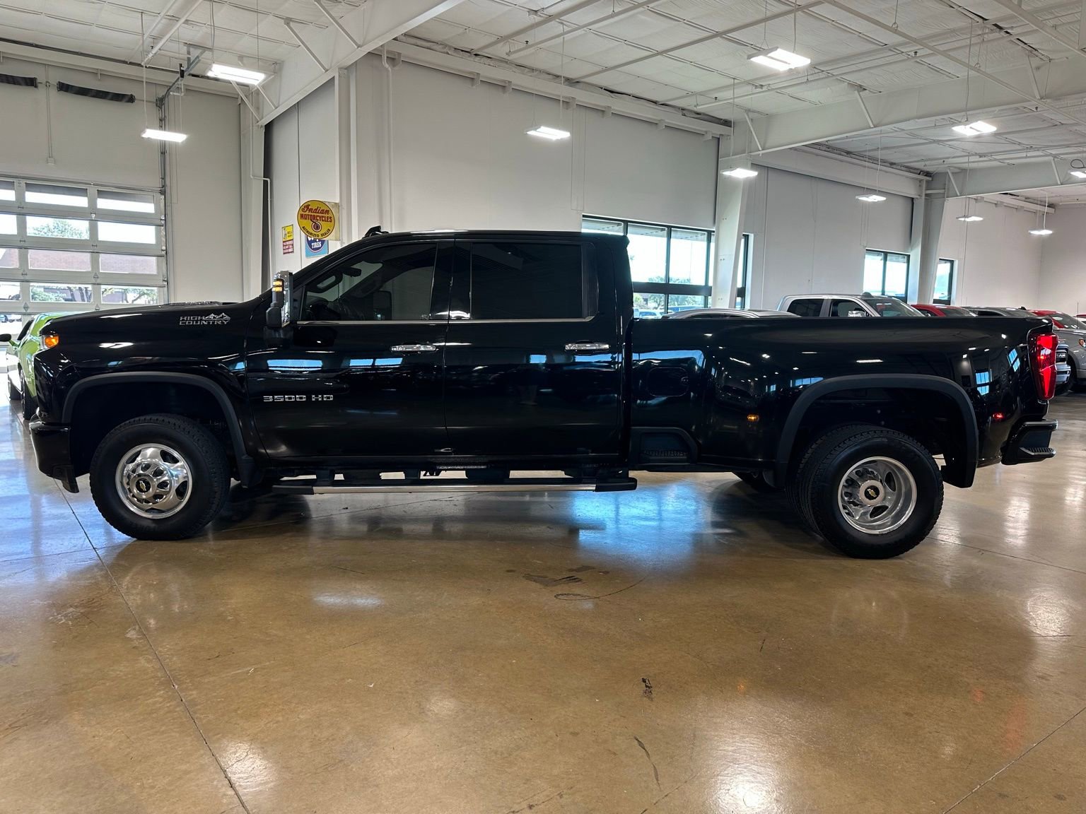 Used 2021 Chevrolet Silverado 3500 High Country image 5