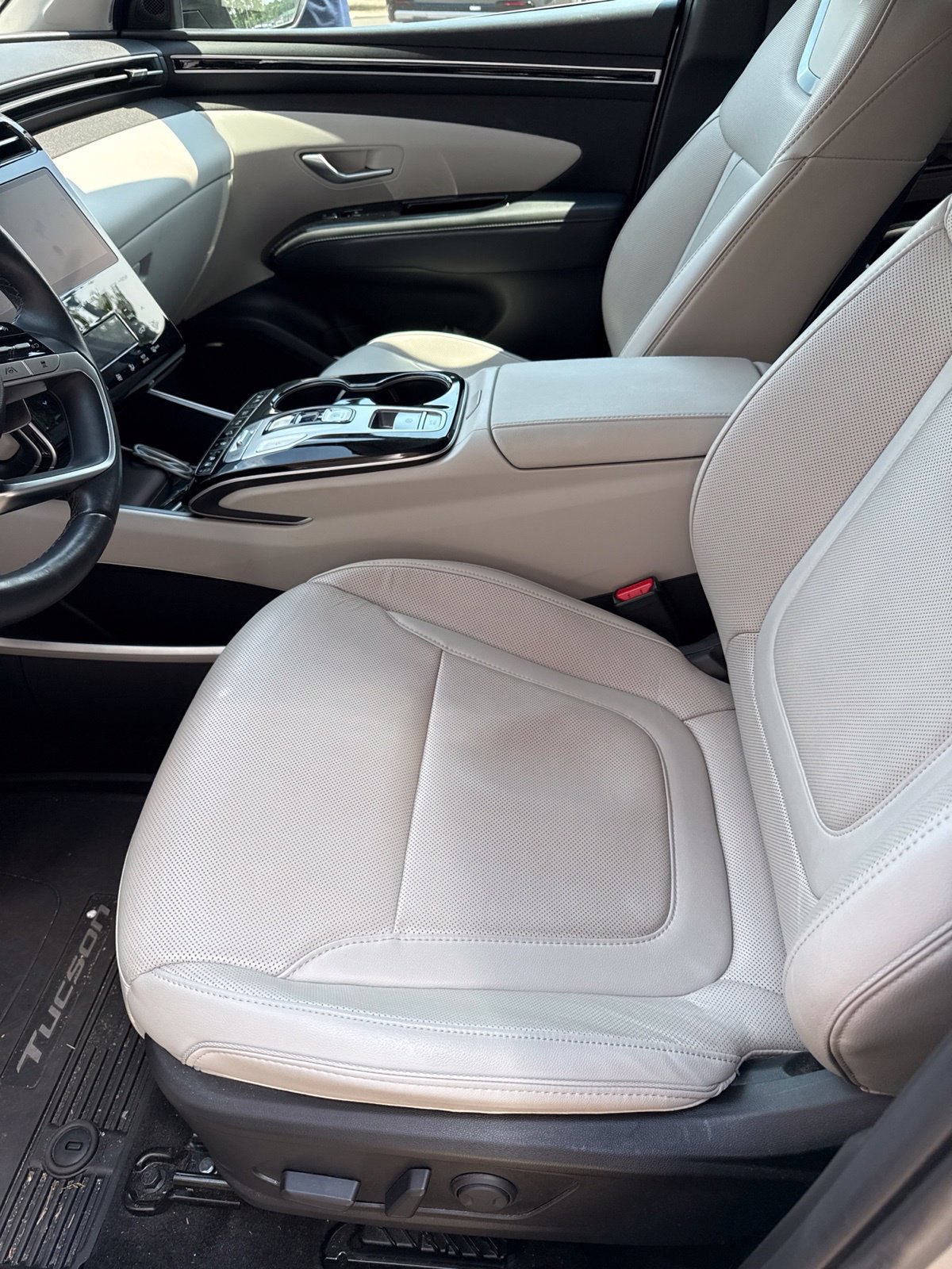 Used 2023 Hyundai Tucson Limited AWD/4WD image 19