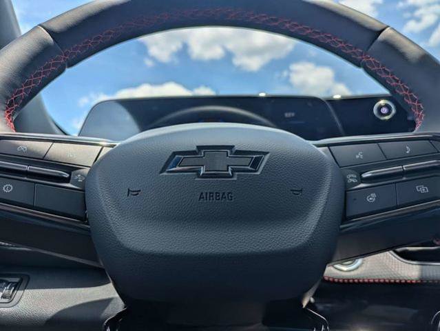 New 2026 Chevrolet Equinox RS w/ Convenience Package III FWD image 33