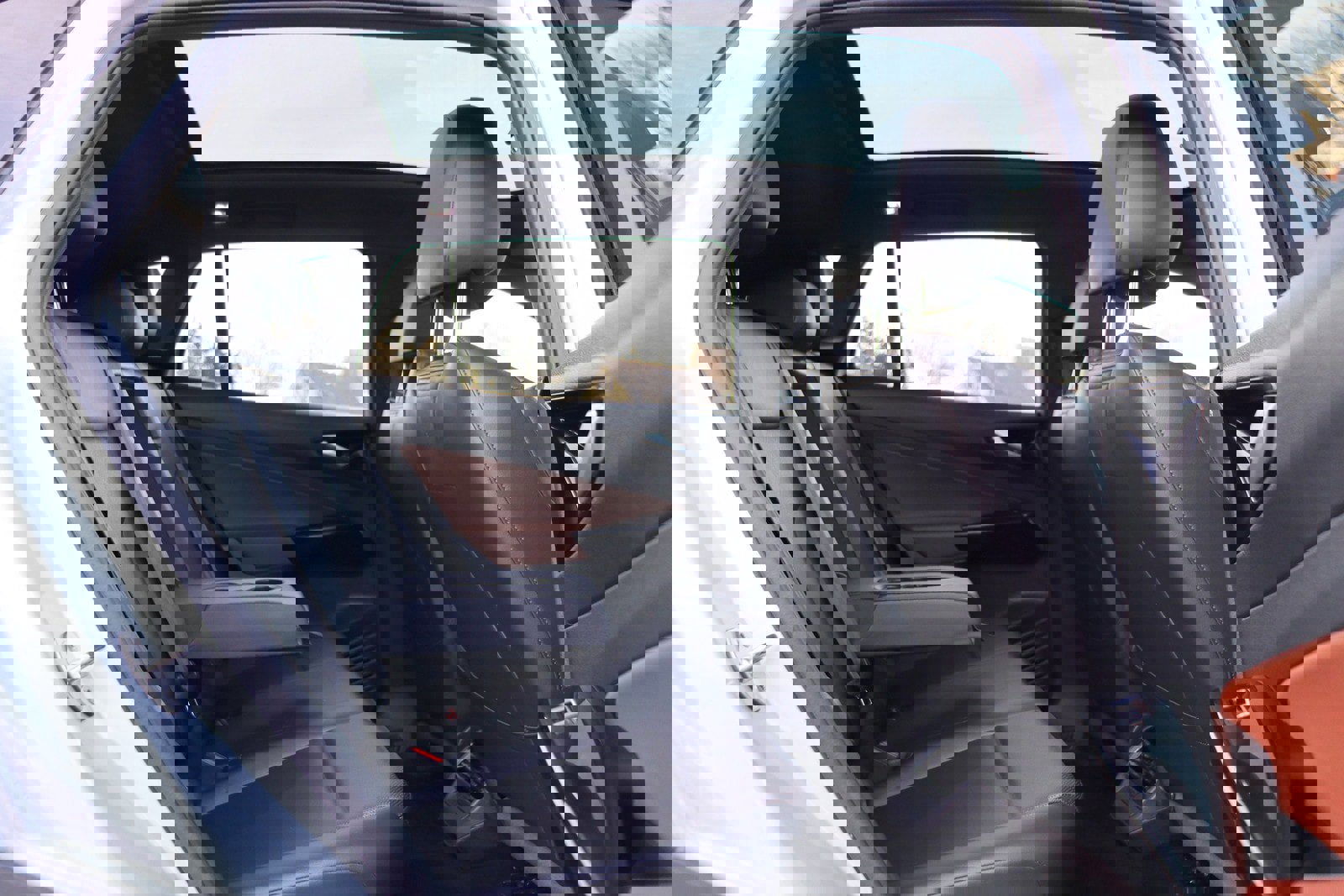 Used 2021 Volkswagen ID.4 Pro S w/ Gradient Package image 17