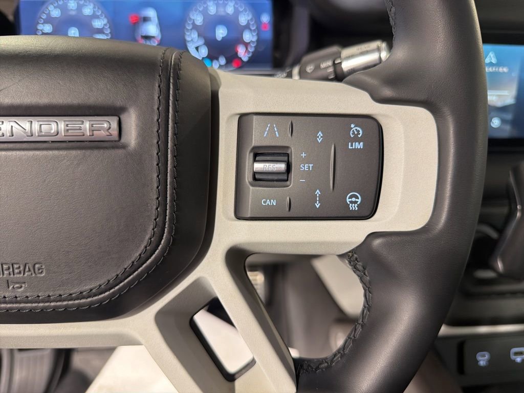 Used 2020 Land Rover Defender 110 HSE image 13