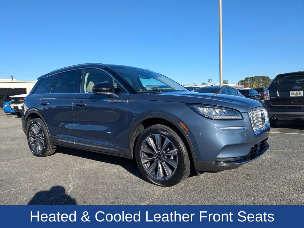 Used 2022 Lincoln Corsair Reserve w/ Elements Package image 2