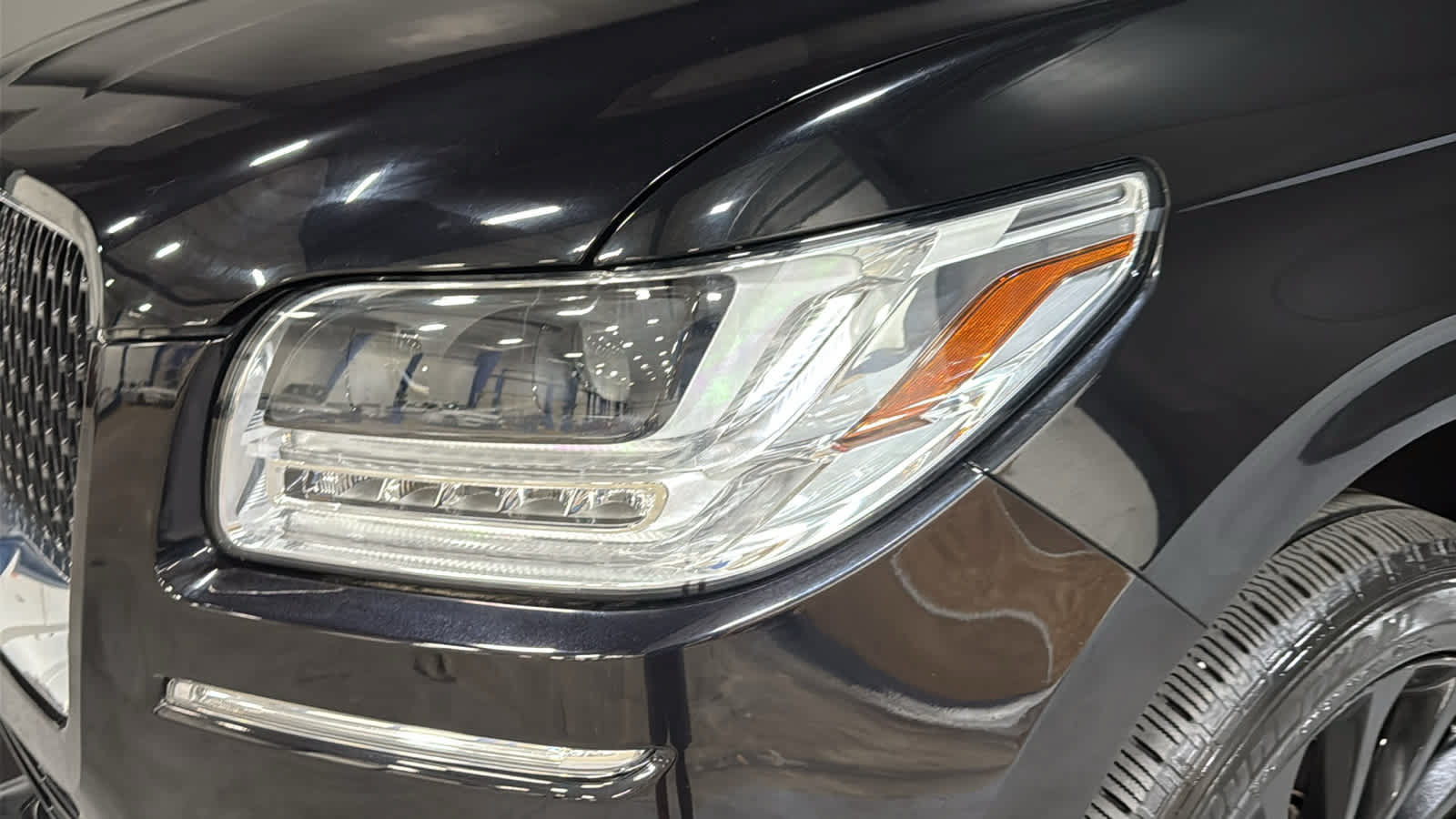 Used 2020 Lincoln Navigator Reserve w/ Equipment Group 208A Reserve AWD/4WD image 4