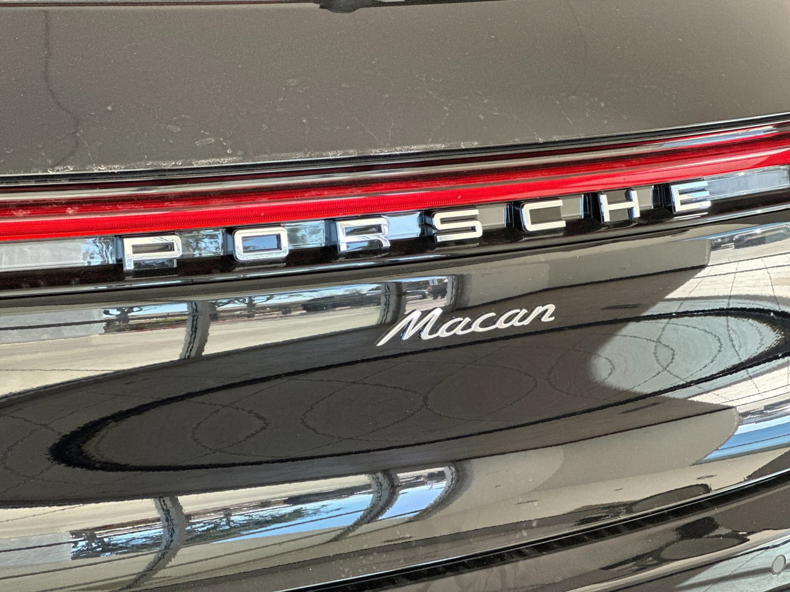 New 2026 Porsche Macan AWD/4WD image 28