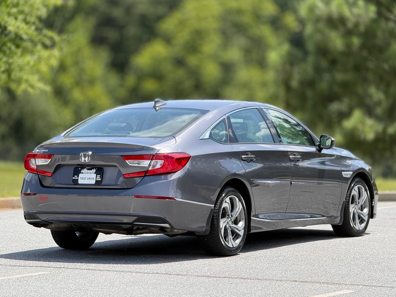 Used 2020 Honda Accord EX-L image 11