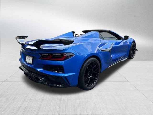 Used 2024 Chevrolet Corvette Z06 w/ Z07 Performance Package RWD image 11