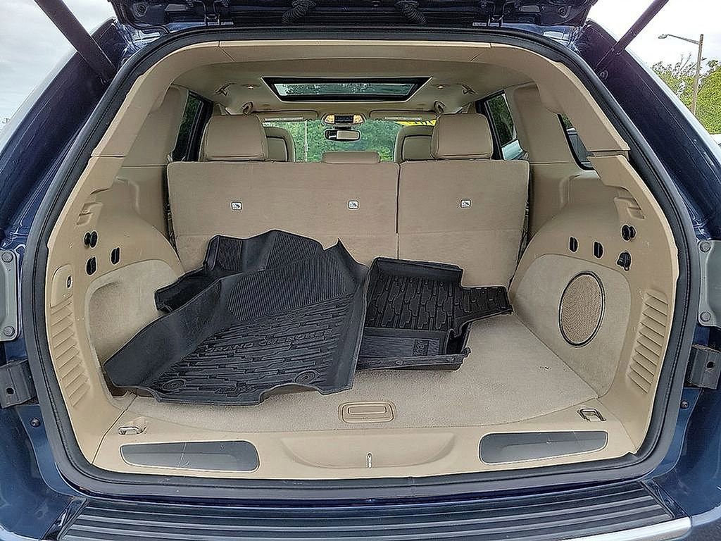 Used 2019 Jeep Grand Cherokee Overland image 35