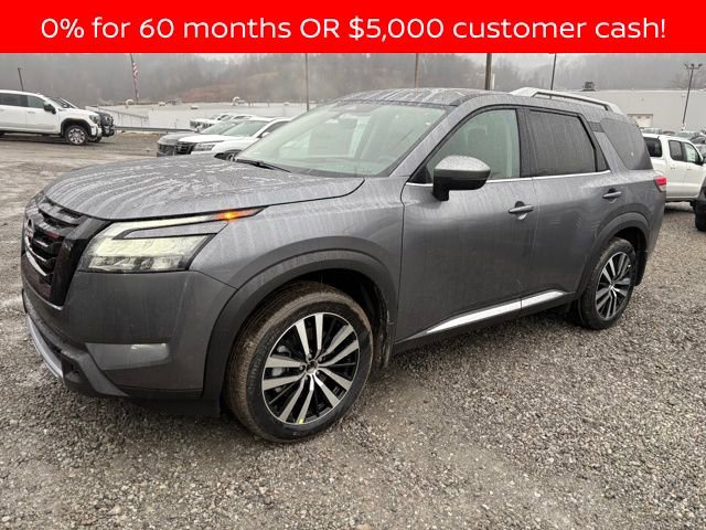 New 2025 Nissan Pathfinder Platinum w/ Black Appearance Package