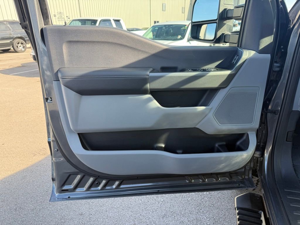 Used 2026 Ford F250 XL w/ STX Appearance Package image 8