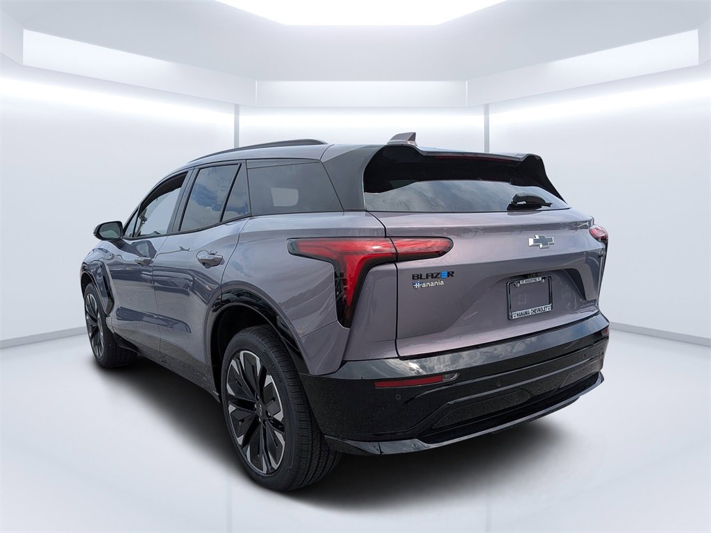New 2025 Chevrolet Blazer EV RS image 8