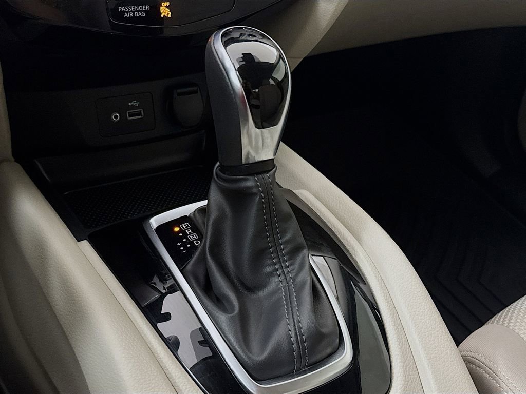 Used 2019 Nissan Rogue Sport SV AWD/4WD image 17