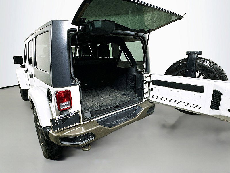 Used 2016 Jeep Wrangler Unlimited Sahara image 23