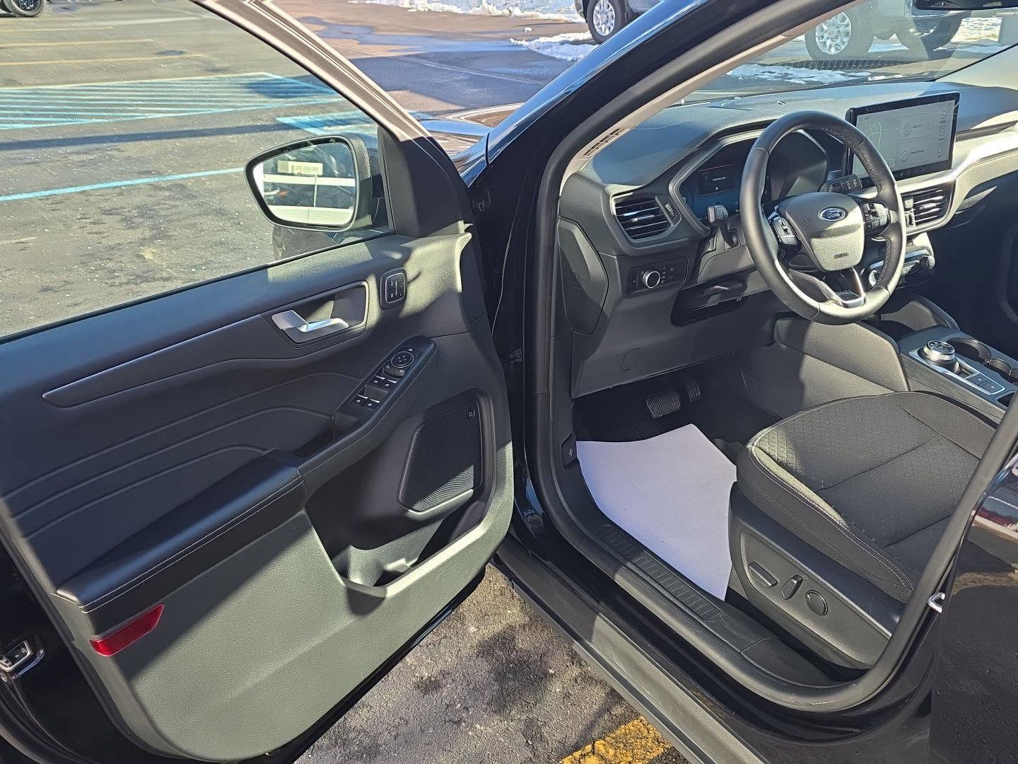 Used 2023 Ford Escape Active w/ Tech Pack #2 image 10