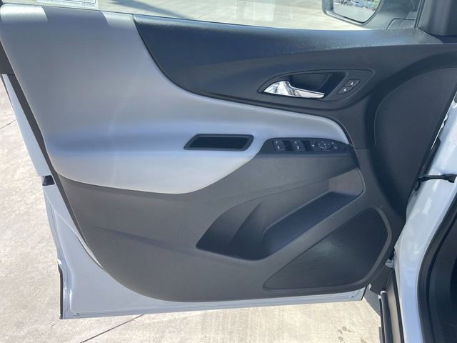 Used 2021 Chevrolet Equinox LS FWD image 22