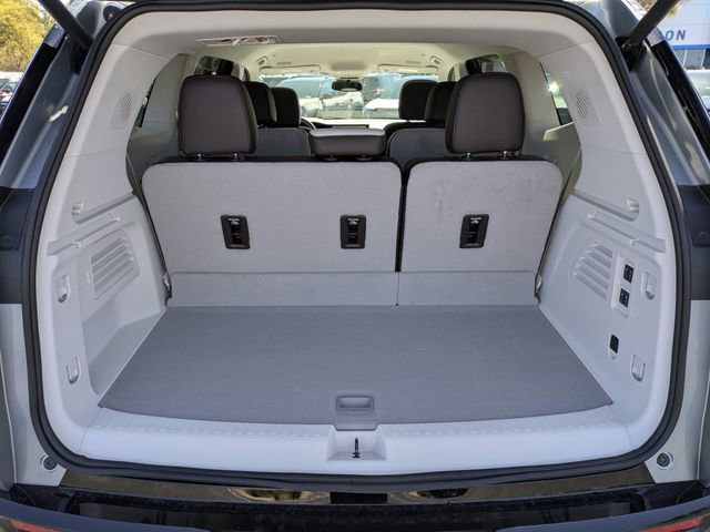 Used 2025 GMC Acadia Denali FWD image 13