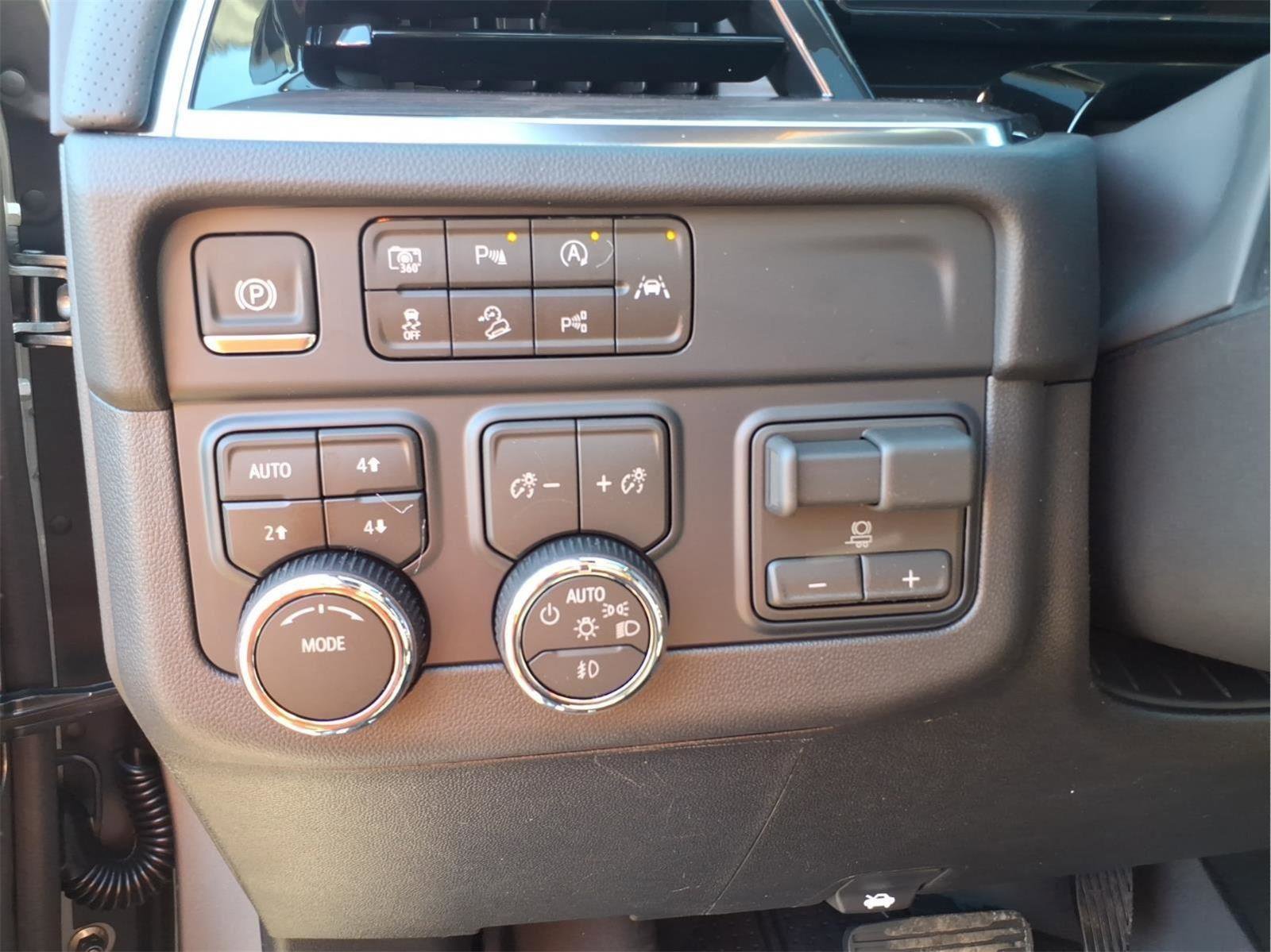 New 2026 Chevrolet Tahoe Premier w/ Sun And Tow Package image 14