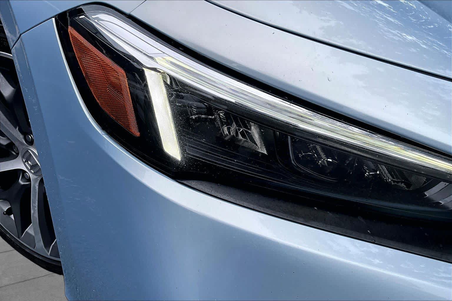 Used 2022 Honda Civic Touring image 28
