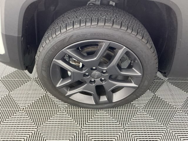Used 2021 Jeep Renegade Latitude AWD/4WD image 16