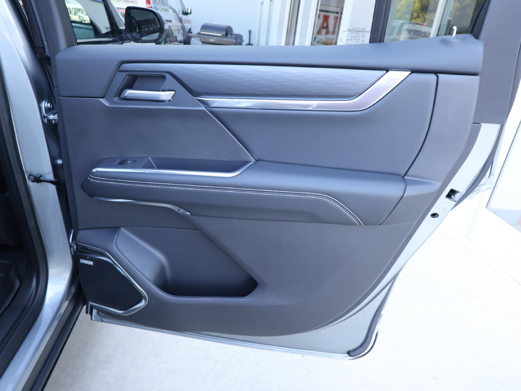 New 2027 GMC Acadia Elevation w/ Black Edition AWD/4WD image 34