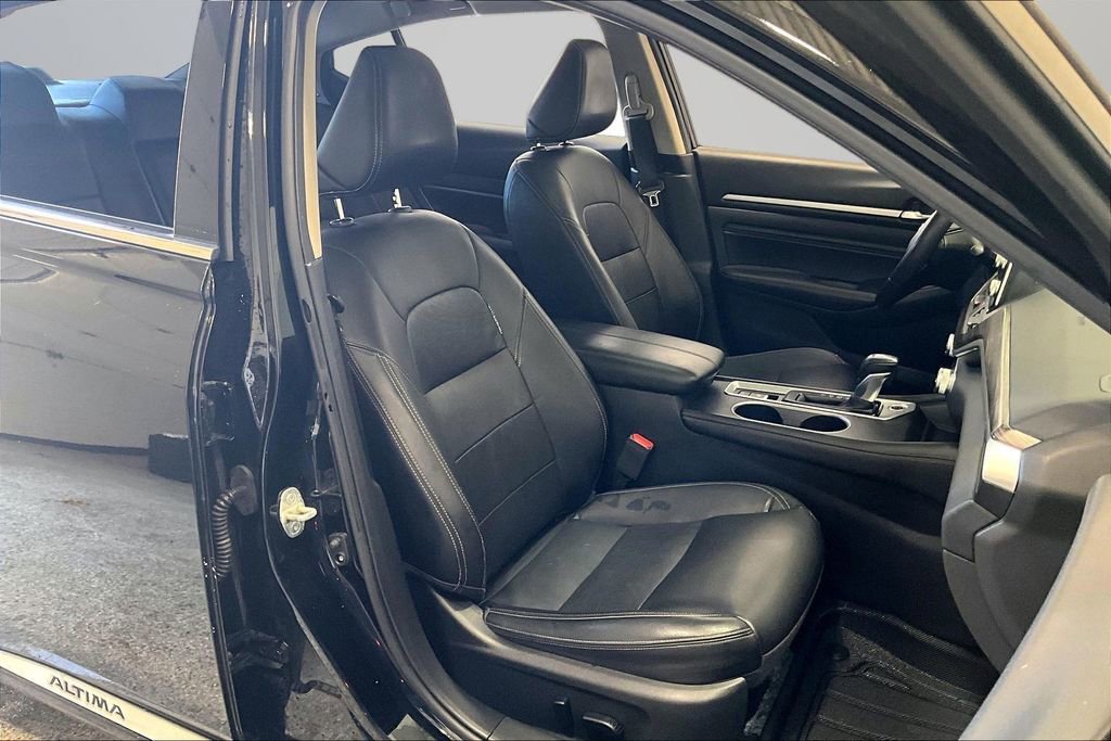 Used 2019 Nissan Altima 2.5 Platinum AWD/4WD image 29