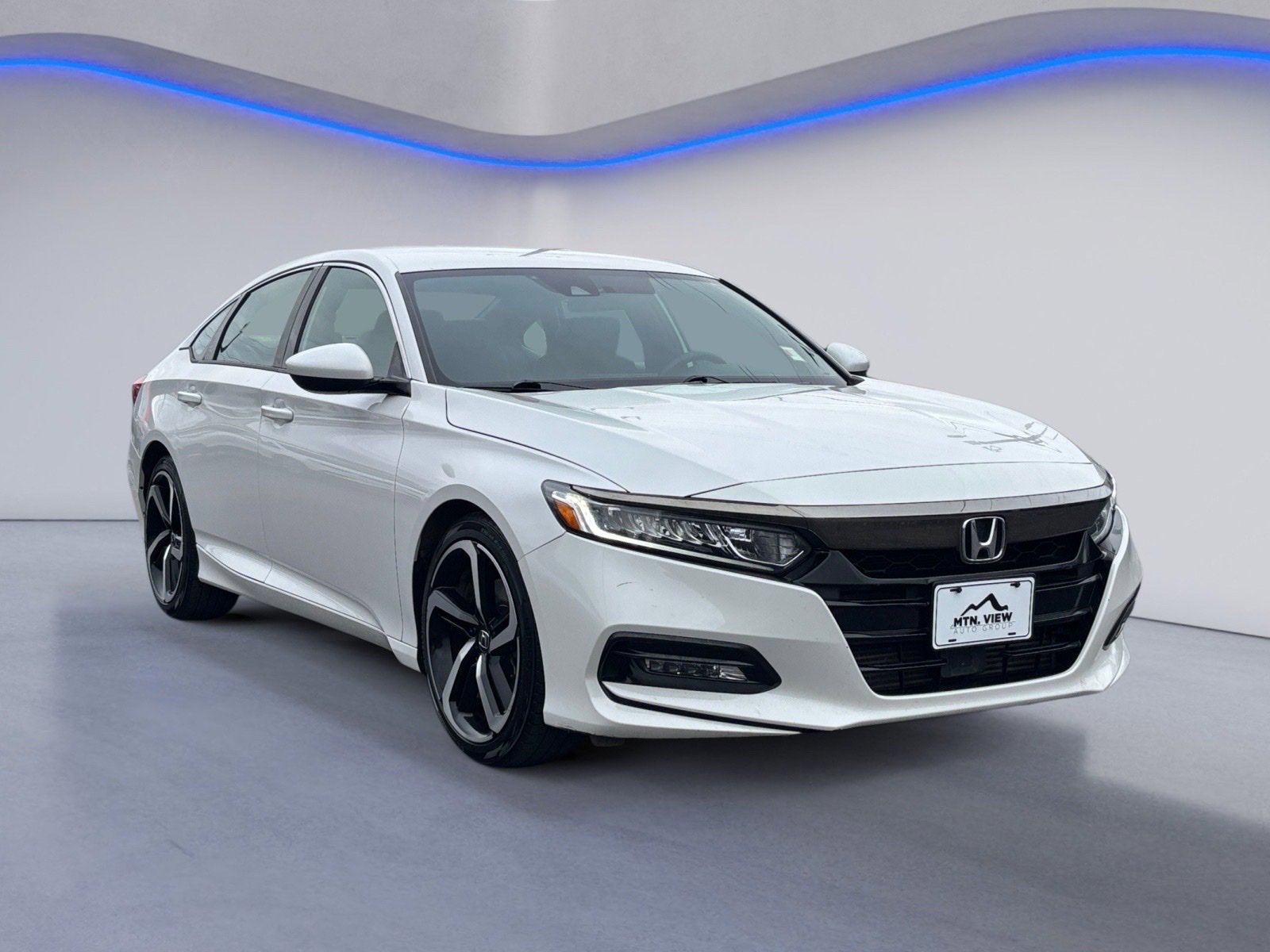 Used 2018 Honda Accord Sport image 9