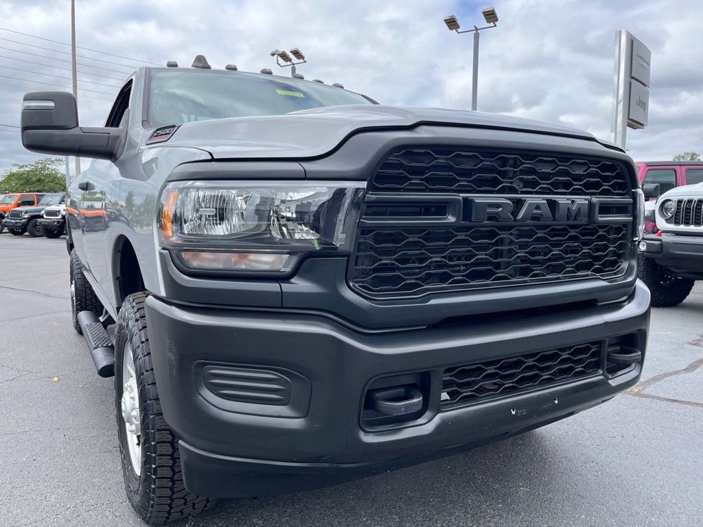 Used 2024 RAM 2500 Tradesman w/ Snow Chief Group AWD/4WD image 43
