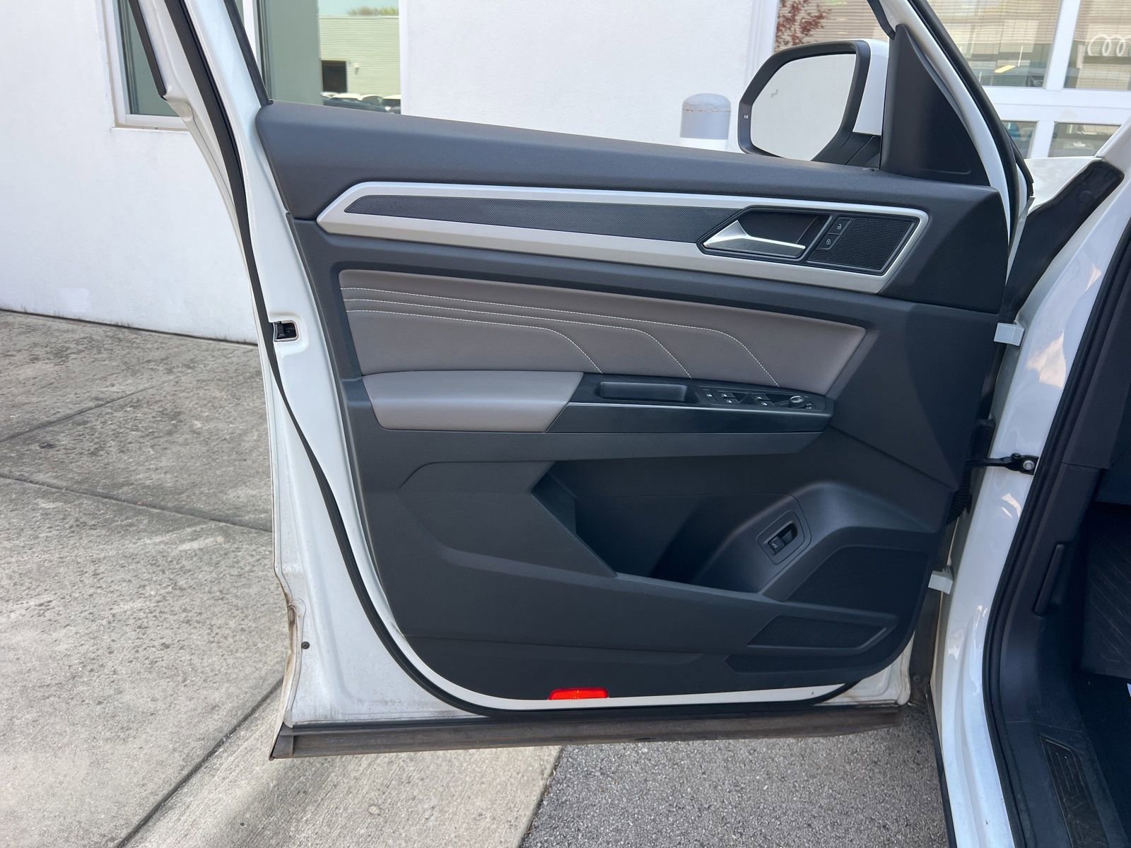 Used 2021 Volkswagen Atlas SE w/ Panoramic Sunroof Package image 27