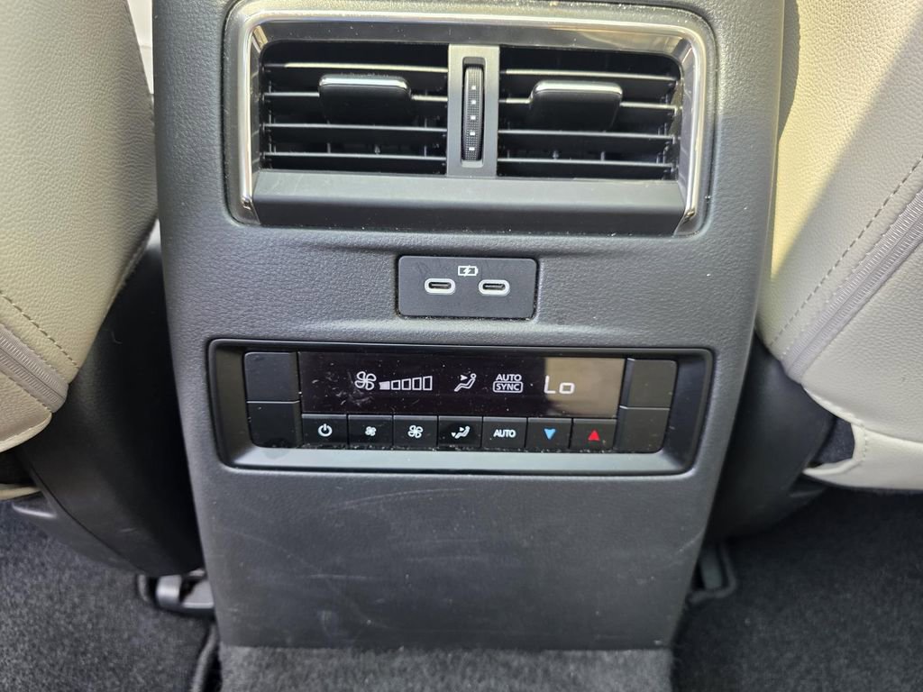 Used 2024 MAZDA CX-90 3.3 Turbo w/ Premium Package AWD/4WD image 30