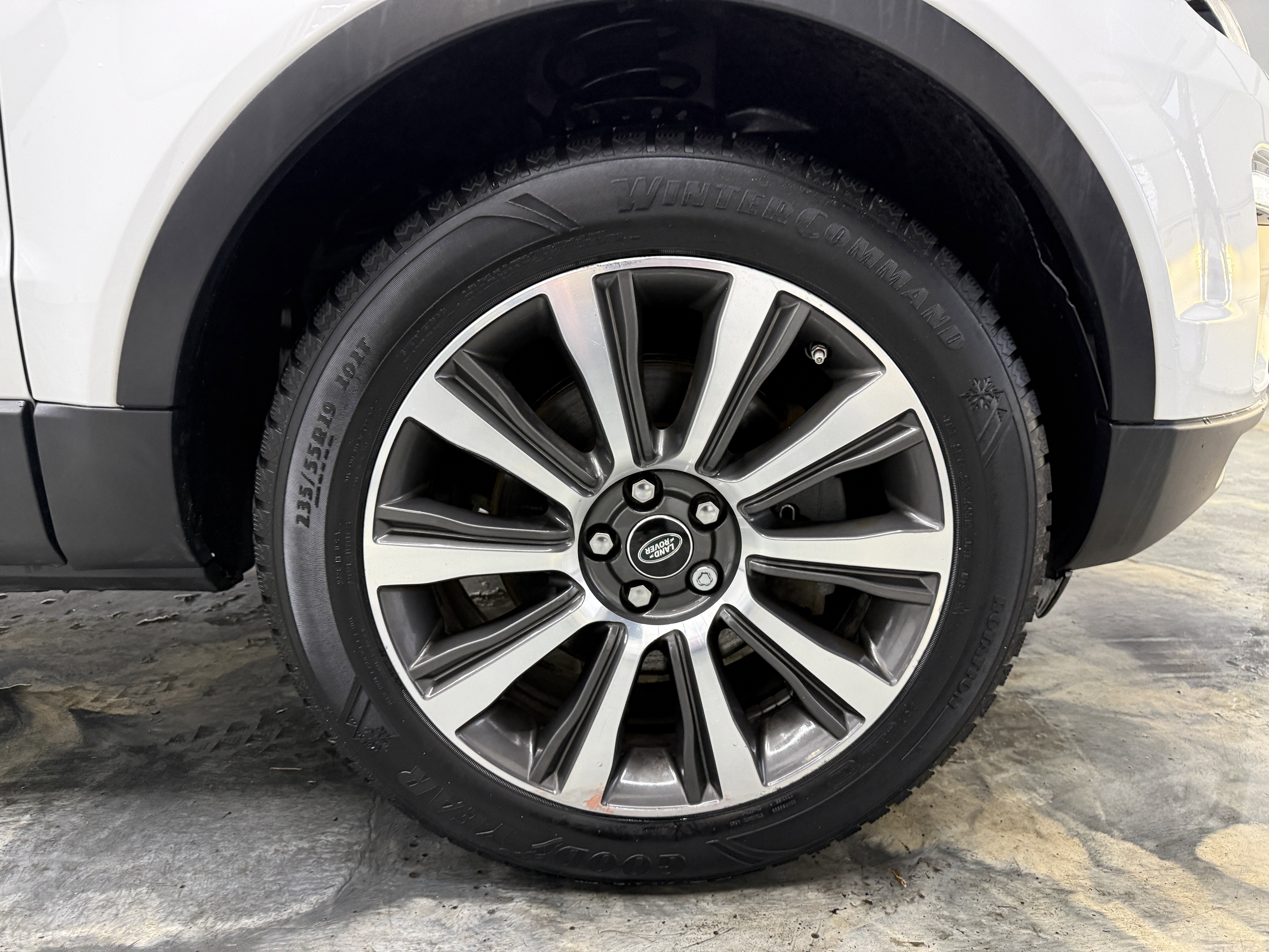 Used 2017 Land Rover Range Rover Evoque HSE image 31